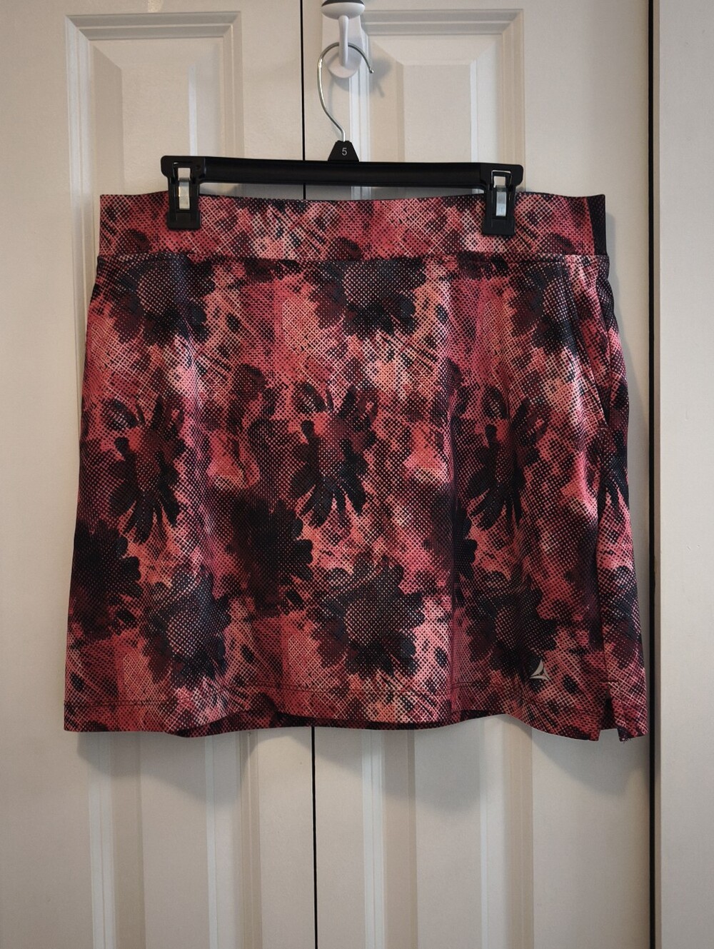 NWOT Bermuda Sands Women's Pink Floral Sport Skort